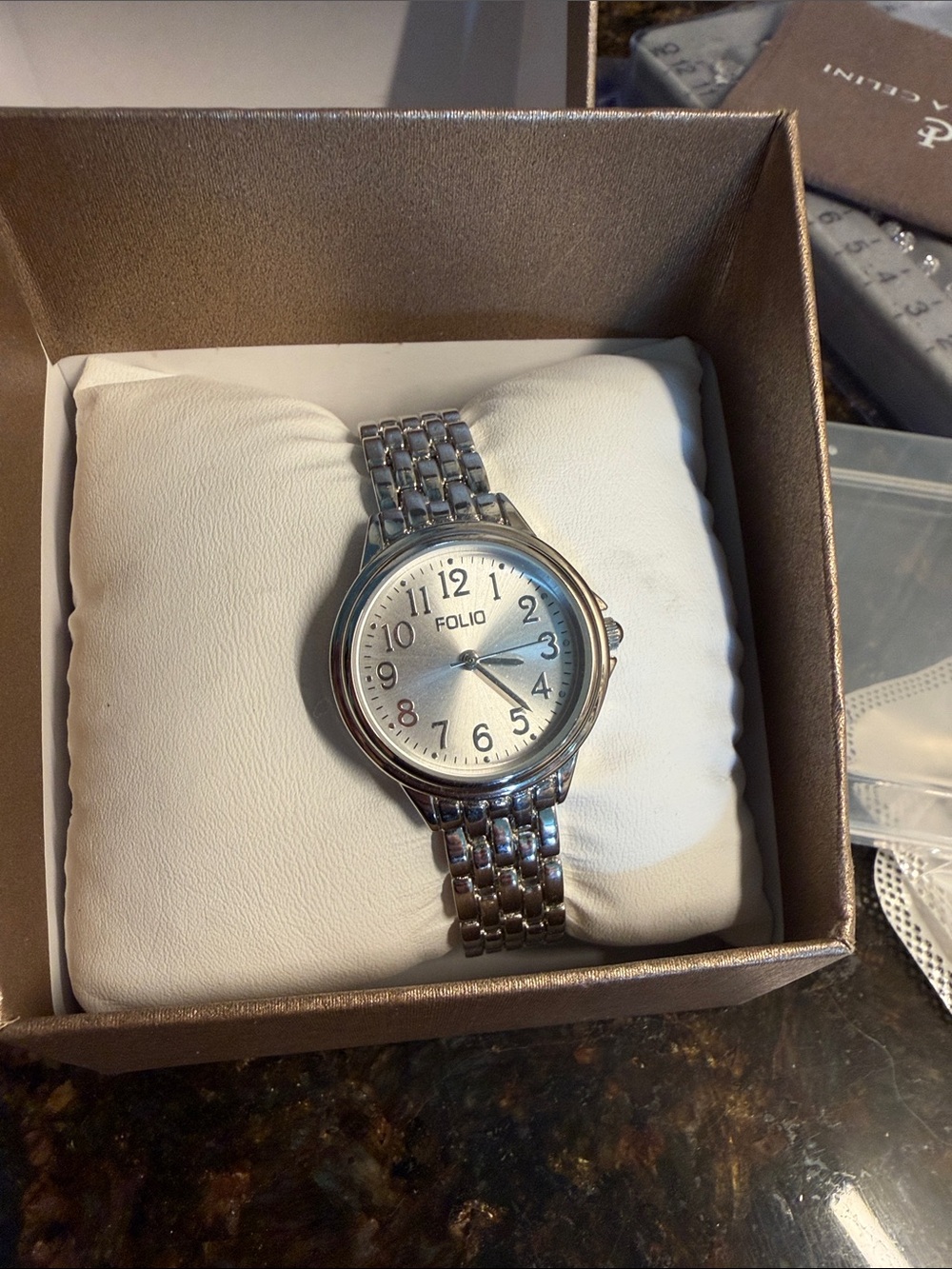 Women's Silver Round Link Bracelet Watch - Silver Dial